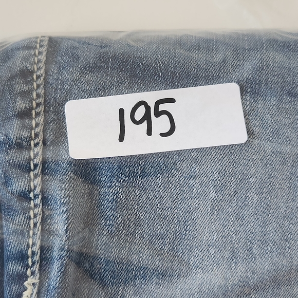 Vigoss Medium Wash Heritage Fit Boot Cut  Size 4 EUC - Picture 16 of 16